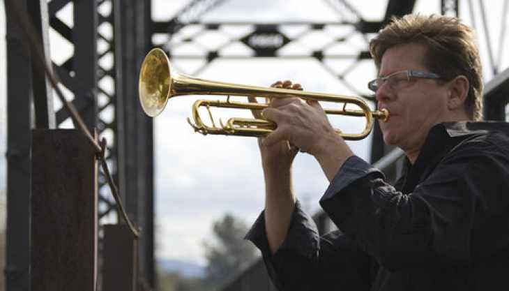 Wayne Bergeron Playing Trumpet